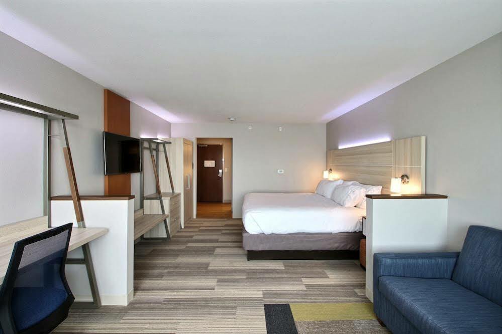 Holiday Inn Express & Suites Fond Du Lac By Ihg Exteriör bild