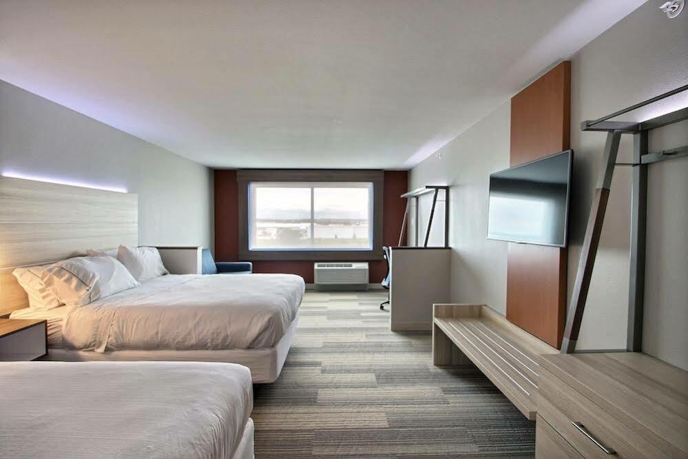Holiday Inn Express & Suites Fond Du Lac By Ihg Exteriör bild