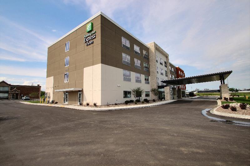Holiday Inn Express & Suites Fond Du Lac By Ihg Exteriör bild