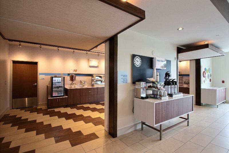 Holiday Inn Express & Suites Fond Du Lac By Ihg Exteriör bild